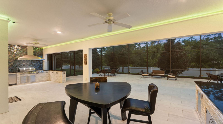 ORLANDO, Florida 32836, 7 Bedrooms Bedrooms, ,5 BathroomsBathrooms,Residential,For Sale,WANDERING,0,MFRO6428375