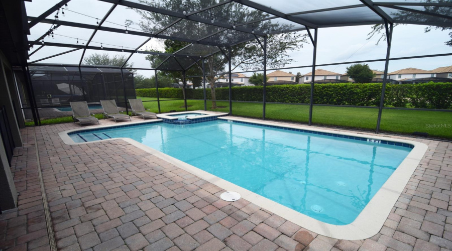 Private pool deck with spa & shaded dining area