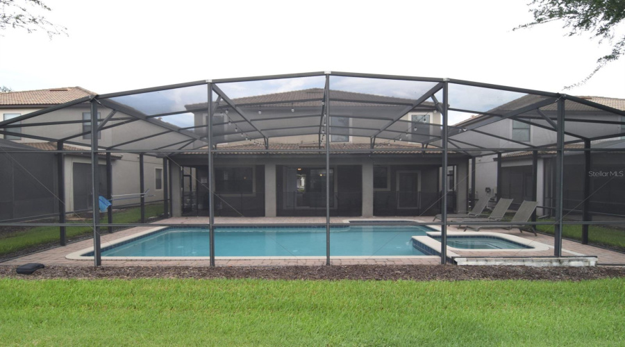 Private pool deck with spa & shaded dining area