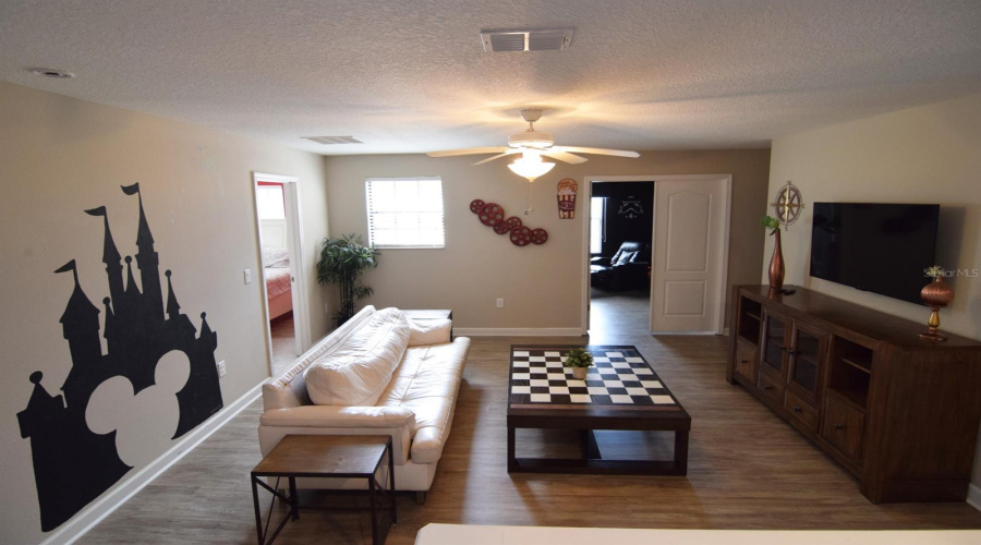 Second lounge in the loft