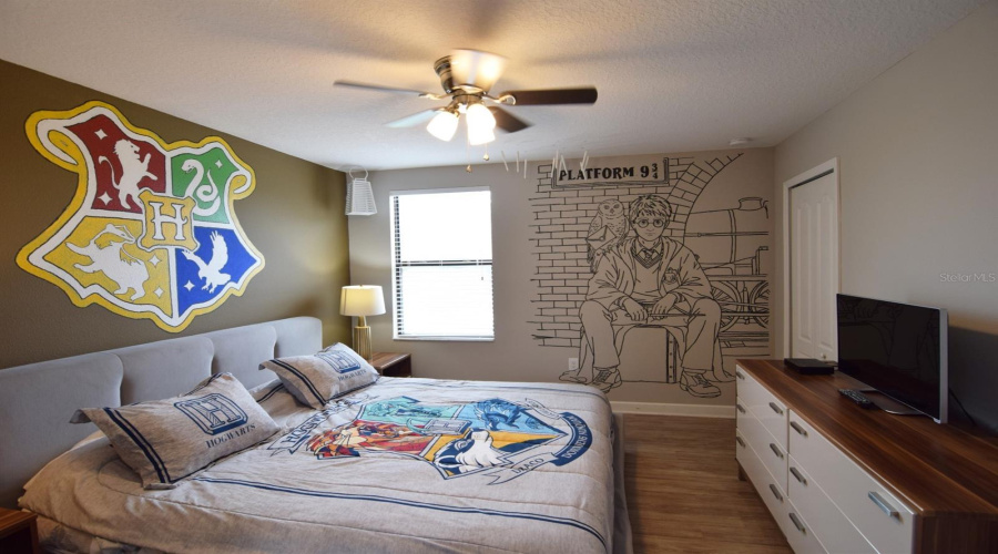 Bedroom 4 with Jack & Jill bathroom