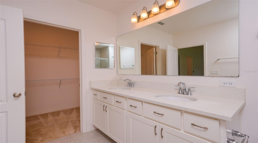 DAVENPORT, Florida 33896, 3 Bedrooms Bedrooms, ,2 BathroomsBathrooms,Residential,For Sale,VILLAVISTA,0,MFRO6409065