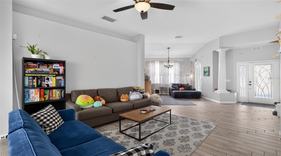 DAVENPORT, Florida 33897, 5 Bedrooms Bedrooms, ,4 BathroomsBathrooms,Residential,For Sale,CALABAY PARC,0,MFRO6428495