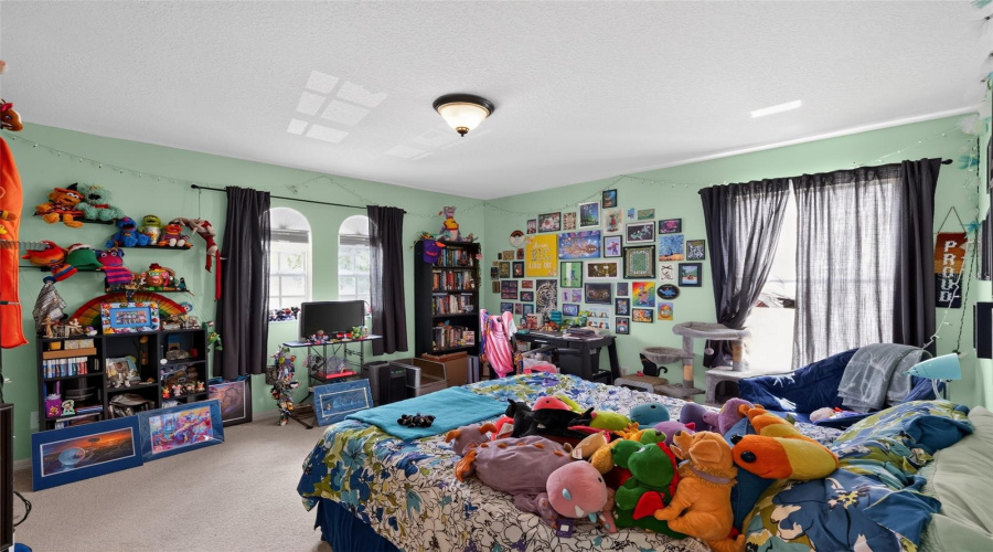 DAVENPORT, Florida 33897, 5 Bedrooms Bedrooms, ,4 BathroomsBathrooms,Residential,For Sale,CALABAY PARC,0,MFRO6428495