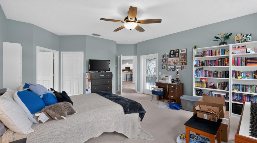 DAVENPORT, Florida 33897, 5 Bedrooms Bedrooms, ,4 BathroomsBathrooms,Residential,For Sale,CALABAY PARC,0,MFRO6428495