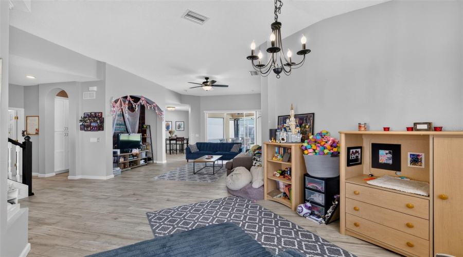 DAVENPORT, Florida 33897, 5 Bedrooms Bedrooms, ,4 BathroomsBathrooms,Residential,For Sale,CALABAY PARC,0,MFRO6428495