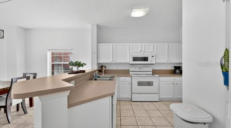 KISSIMMEE, Florida 34746, 3 Bedrooms Bedrooms, ,2 BathroomsBathrooms,Residential,For Sale,PARK RIDGE,0,MFRO6428420