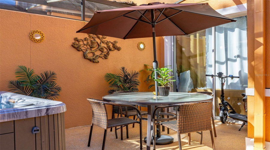 Screened Patio