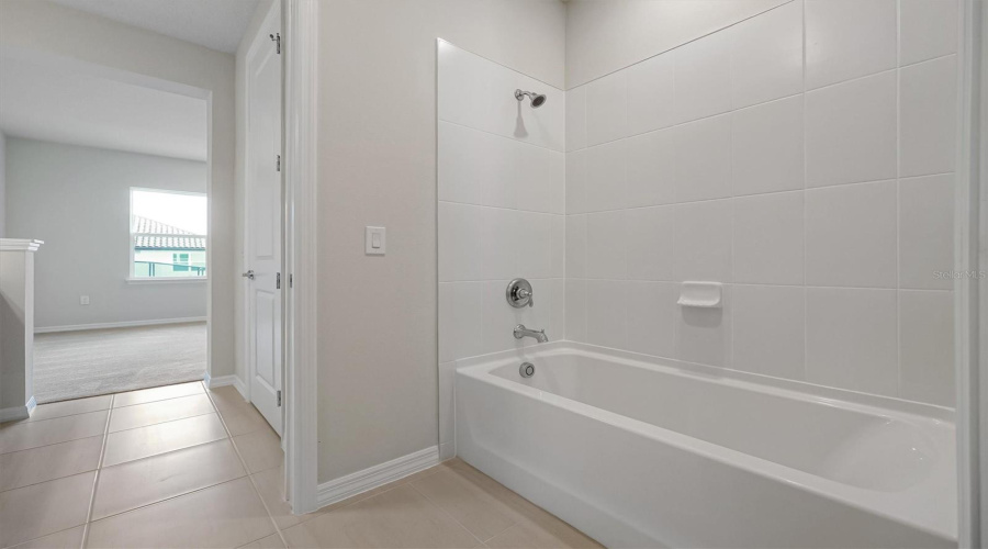 ORLANDO, Florida 32836, 4 Bedrooms Bedrooms, ,4 BathroomsBathrooms,Residential,For Sale,PARK CLIFF,0,MFRO6428454