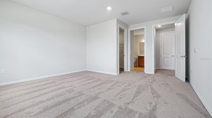 ORLANDO, Florida 32836, 4 Bedrooms Bedrooms, ,4 BathroomsBathrooms,Residential,For Sale,PARK CLIFF,0,MFRO6428454