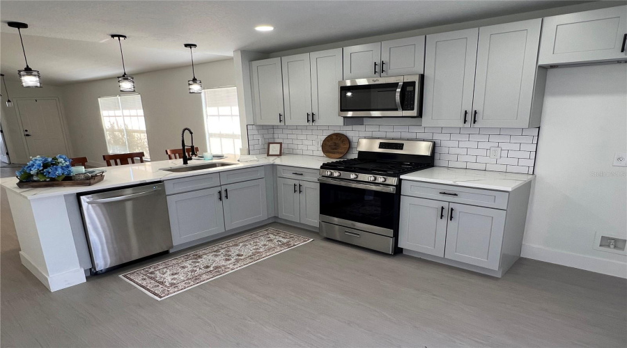 DAVENPORT, Florida 33837, 4 Bedrooms Bedrooms, ,2 BathroomsBathrooms,Residential,For Sale,HIGH RIDGE,0,MFRS5154442