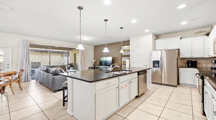 KISSIMMEE, Florida 34747, 5 Bedrooms Bedrooms, ,4 BathroomsBathrooms,Residential,For Sale,ROME,0,MFRO6426610