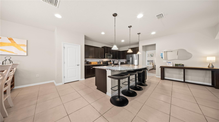 KISSIMMEE, Florida 34747, 5 Bedrooms Bedrooms, ,4 BathroomsBathrooms,Residential,For Sale,PRAGUE,0,MFRS5154202
