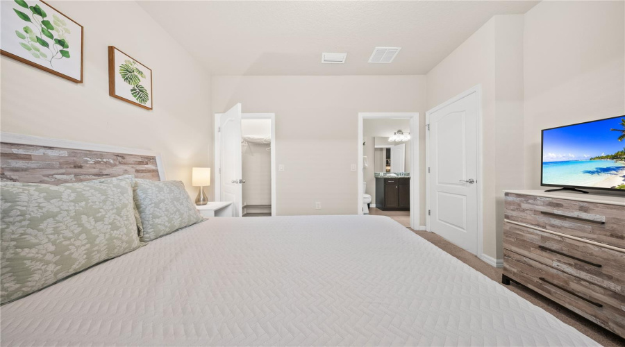 KISSIMMEE, Florida 34747, 5 Bedrooms Bedrooms, ,4 BathroomsBathrooms,Residential,For Sale,PRAGUE,0,MFRS5154202