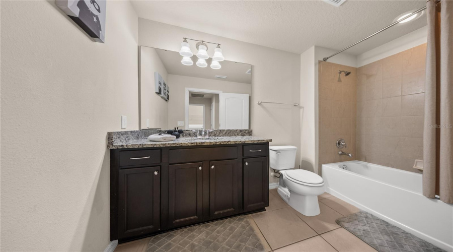 KISSIMMEE, Florida 34747, 5 Bedrooms Bedrooms, ,4 BathroomsBathrooms,Residential,For Sale,PRAGUE,0,MFRS5154202