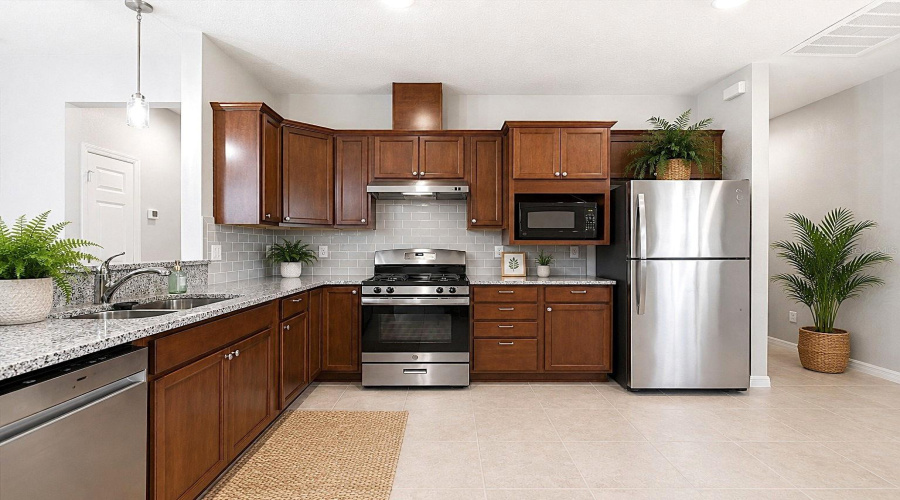 DAVENPORT, Florida 33837, 2 Bedrooms Bedrooms, ,2 BathroomsBathrooms,Residential,For Sale,TORTOSA,0,MFRS5154122