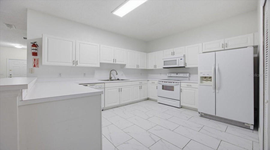 KISSIMMEE, Florida 34747, 3 Bedrooms Bedrooms, ,2 BathroomsBathrooms,Residential,For Sale,SUN LAKE,0,MFRO6428098
