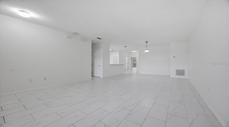 KISSIMMEE, Florida 34747, 3 Bedrooms Bedrooms, ,2 BathroomsBathrooms,Residential,For Sale,SUN LAKE,0,MFRO6428098