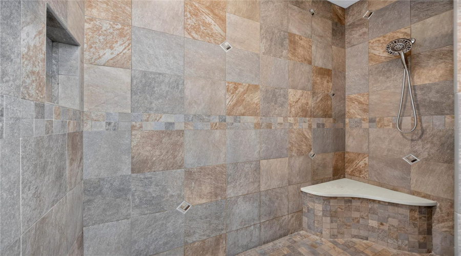 REUNION, Florida 34747, 6 Bedrooms Bedrooms, ,5 BathroomsBathrooms,Residential,For Sale,DESERT MOUNTAIN,0,MFRS5154070
