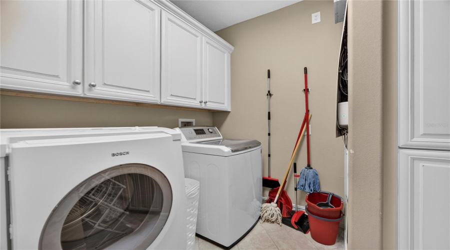 REUNION, Florida 34747, 6 Bedrooms Bedrooms, ,5 BathroomsBathrooms,Residential,For Sale,DESERT MOUNTAIN,0,MFRS5154070