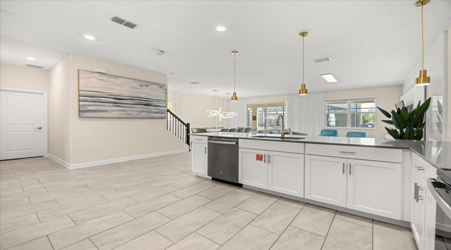 KISSIMMEE, Florida 34746, 8 Bedrooms Bedrooms, ,5 BathroomsBathrooms,Residential,For Sale,TARGET,0,MFRO6427050