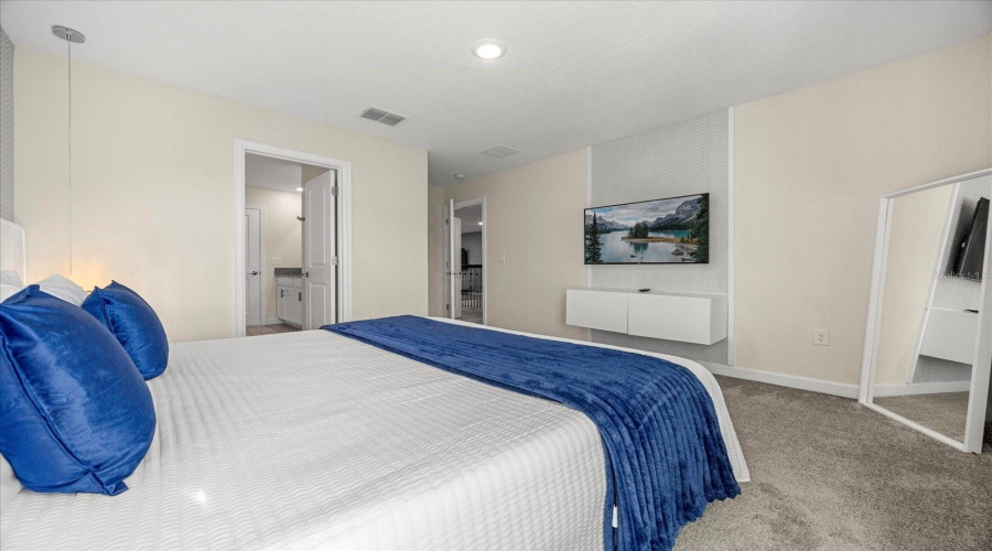 KISSIMMEE, Florida 34746, 8 Bedrooms Bedrooms, ,5 BathroomsBathrooms,Residential,For Sale,TARGET,0,MFRO6427050