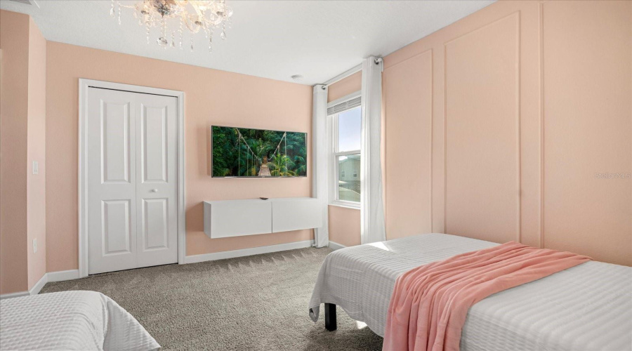 KISSIMMEE, Florida 34746, 8 Bedrooms Bedrooms, ,5 BathroomsBathrooms,Residential,For Sale,TARGET,0,MFRO6427050