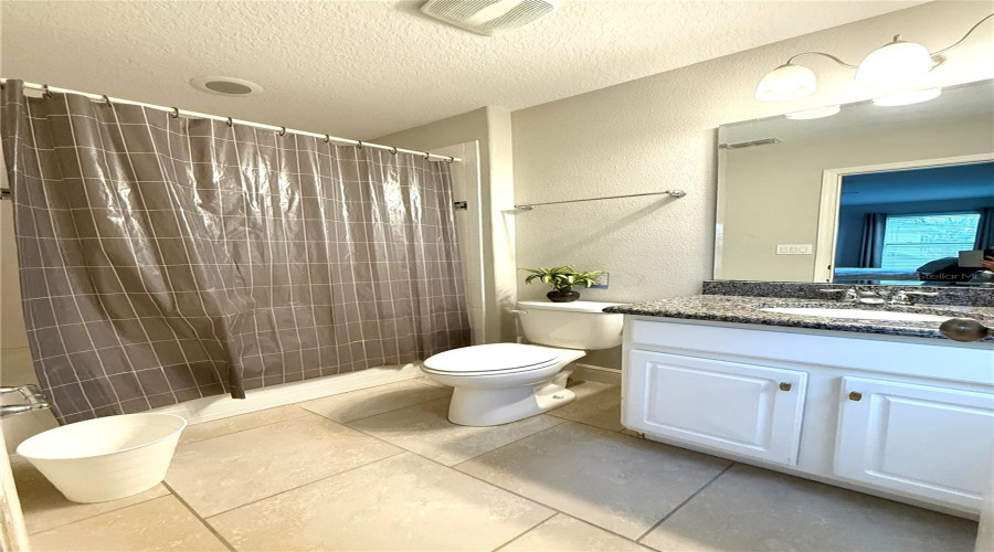 DAVENPORT, Florida 33837, 6 Bedrooms Bedrooms, ,4 BathroomsBathrooms,Residential,For Sale,WILDWOOD,0,MFRGC541695