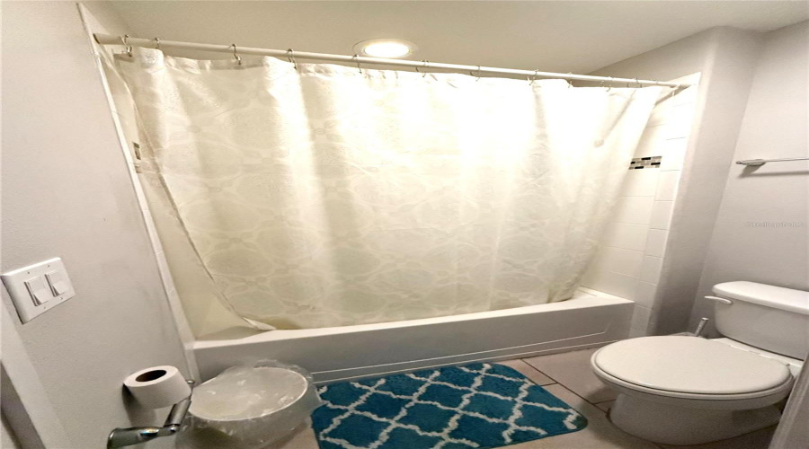 DAVENPORT, Florida 33837, 6 Bedrooms Bedrooms, ,4 BathroomsBathrooms,Residential,For Sale,WILDWOOD,0,MFRGC541695
