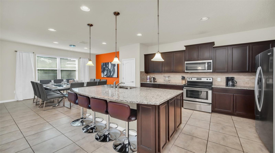 KISSIMMEE, Florida 34747, 5 Bedrooms Bedrooms, ,4 BathroomsBathrooms,Residential,For Sale,NICE,0,MFRO6428506