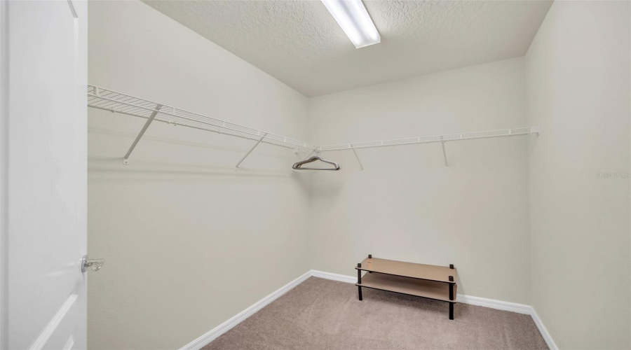KISSIMMEE, Florida 34747, 5 Bedrooms Bedrooms, ,4 BathroomsBathrooms,Residential,For Sale,NICE,0,MFRO6428506