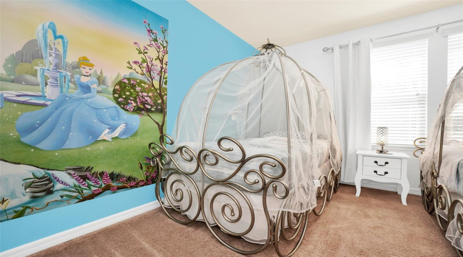 KISSIMMEE, Florida 34747, 5 Bedrooms Bedrooms, ,4 BathroomsBathrooms,Residential,For Sale,NICE,0,MFRO6428506