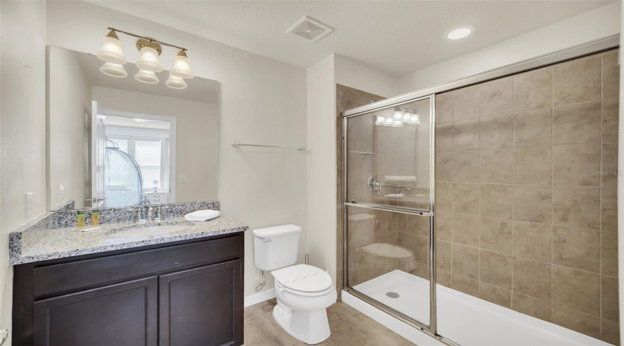 KISSIMMEE, Florida 34747, 5 Bedrooms Bedrooms, ,4 BathroomsBathrooms,Residential,For Sale,NICE,0,MFRO6428506