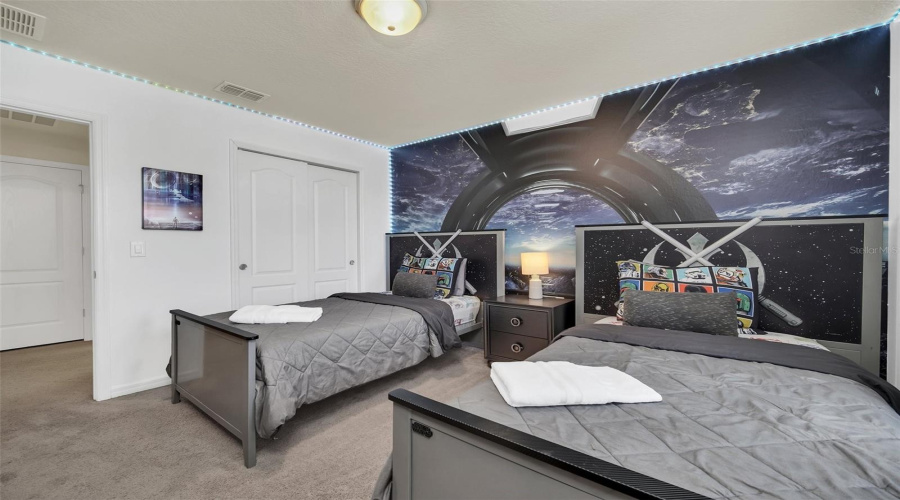 KISSIMMEE, Florida 34747, 5 Bedrooms Bedrooms, ,4 BathroomsBathrooms,Residential,For Sale,NICE,0,MFRO6428506