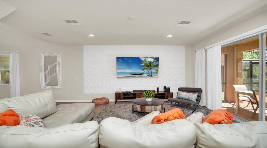 KISSIMMEE, Florida 34747, 5 Bedrooms Bedrooms, ,4 BathroomsBathrooms,Residential,For Sale,NICE,0,MFRO6428506