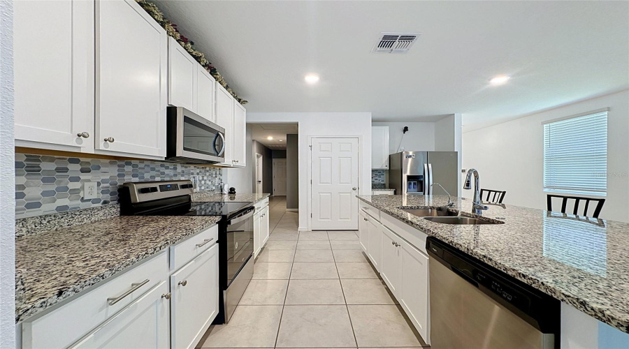 DAVENPORT, Florida 33897, 4 Bedrooms Bedrooms, ,2 BathroomsBathrooms,Residential,For Sale,MONACO LN,0,MFRS5154287