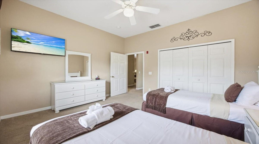 DAVENPORT, Florida 33897, 2 Bedrooms Bedrooms, ,2 BathroomsBathrooms,Residential,For Sale,LUCAYA,0,MFRO6427337