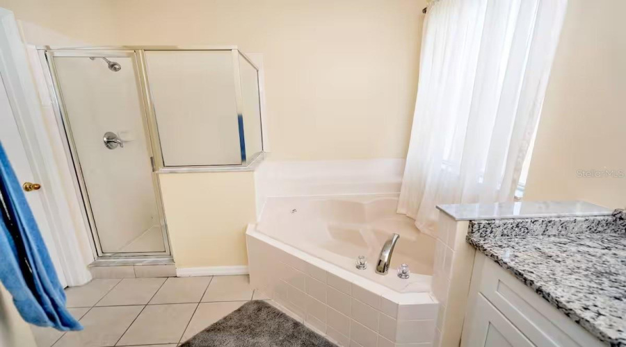 KISSIMMEE, Florida 34746, 7 Bedrooms Bedrooms, ,4 BathroomsBathrooms,Residential,For Sale,HIDEAWAY BEACH,0,MFRTB8532477