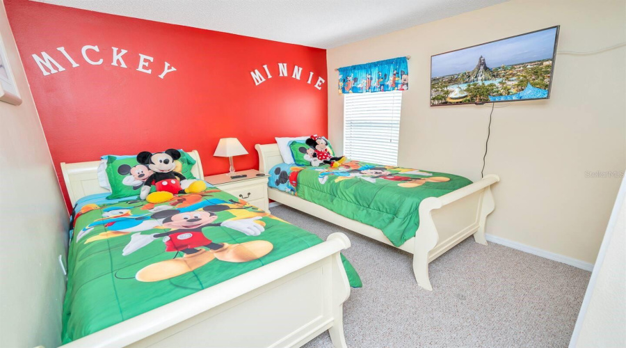 KISSIMMEE, Florida 34746, 7 Bedrooms Bedrooms, ,4 BathroomsBathrooms,Residential,For Sale,HIDEAWAY BEACH,0,MFRTB8532477