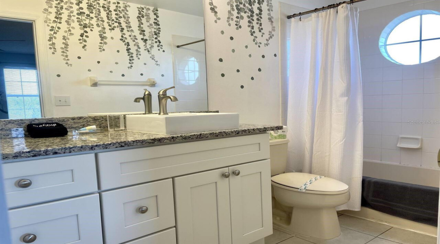KISSIMMEE, Florida 34746, 7 Bedrooms Bedrooms, ,4 BathroomsBathrooms,Residential,For Sale,HIDEAWAY BEACH,0,MFRTB8532477