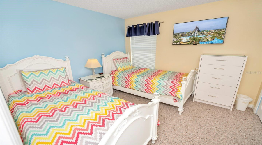 KISSIMMEE, Florida 34746, 7 Bedrooms Bedrooms, ,4 BathroomsBathrooms,Residential,For Sale,HIDEAWAY BEACH,0,MFRTB8532477