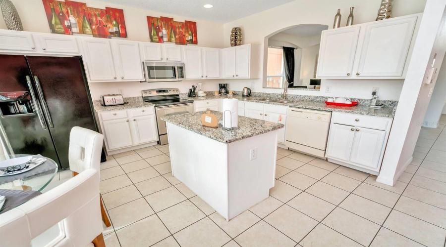KISSIMMEE, Florida 34746, 7 Bedrooms Bedrooms, ,4 BathroomsBathrooms,Residential,For Sale,HIDEAWAY BEACH,0,MFRTB8532477