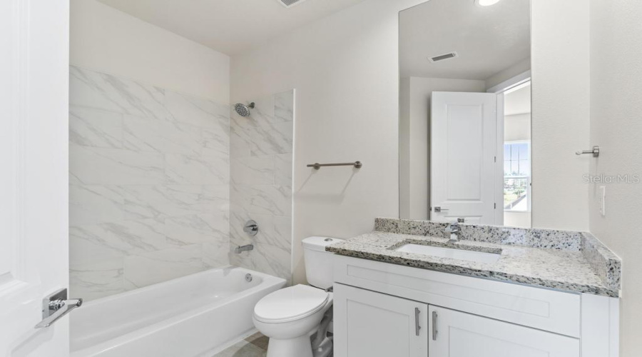 KISSIMMEE, Florida 34747, 5 Bedrooms Bedrooms, ,5 BathroomsBathrooms,Residential,For Sale,SUNFLOWER,0,MFRO6423503