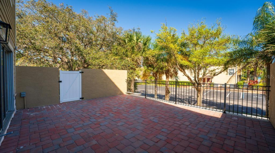 KISSIMMEE, Florida 34747, 5 Bedrooms Bedrooms, ,5 BathroomsBathrooms,Residential,For Sale,SUNFLOWER,0,MFRO6423503