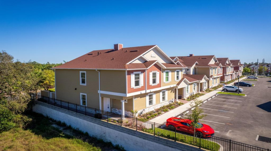 KISSIMMEE, Florida 34747, 5 Bedrooms Bedrooms, ,5 BathroomsBathrooms,Residential,For Sale,SUNFLOWER,0,MFRO6423503