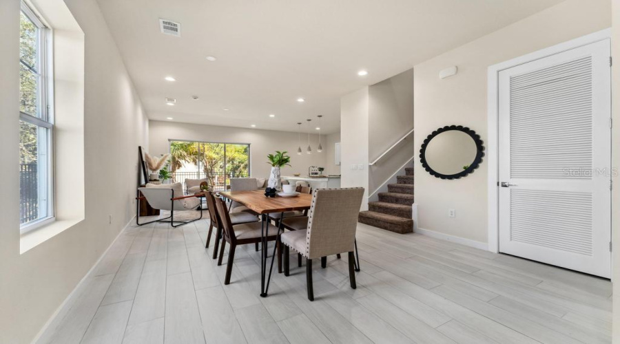 KISSIMMEE, Florida 34747, 5 Bedrooms Bedrooms, ,5 BathroomsBathrooms,Residential,For Sale,SUNFLOWER,0,MFRO6423503