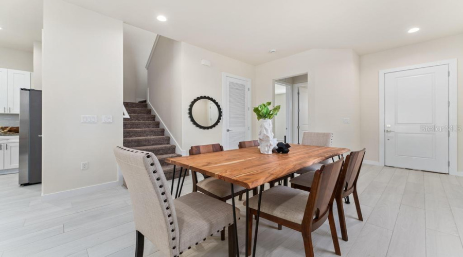 KISSIMMEE, Florida 34747, 5 Bedrooms Bedrooms, ,5 BathroomsBathrooms,Residential,For Sale,SUNFLOWER,0,MFRO6423503