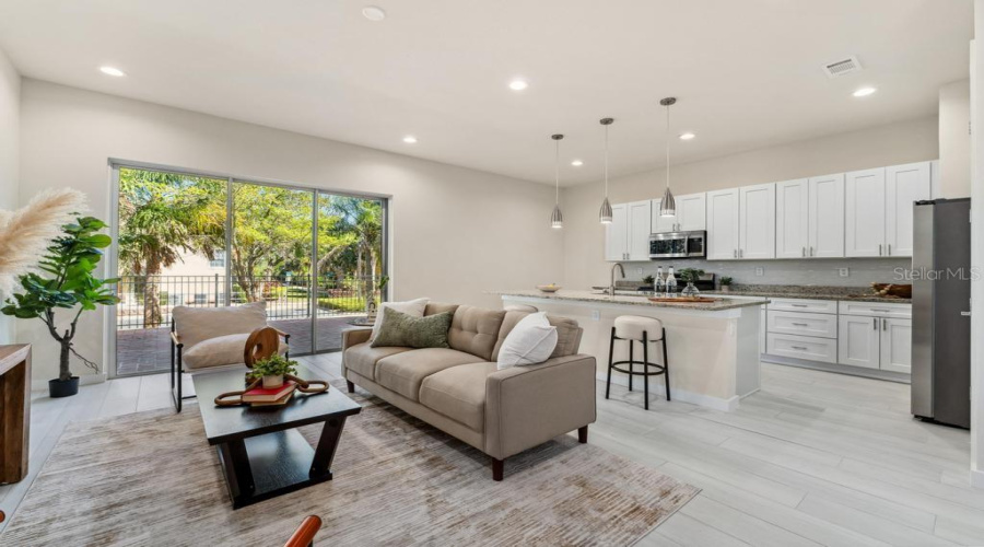 KISSIMMEE, Florida 34747, 5 Bedrooms Bedrooms, ,5 BathroomsBathrooms,Residential,For Sale,SUNFLOWER,0,MFRO6423503