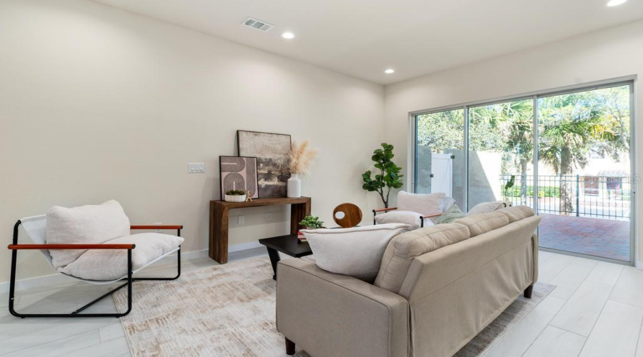 KISSIMMEE, Florida 34747, 5 Bedrooms Bedrooms, ,5 BathroomsBathrooms,Residential,For Sale,SUNFLOWER,0,MFRO6423503