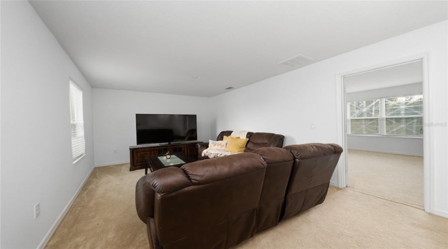 KISSIMMEE, Florida 34746, 3 Bedrooms Bedrooms, ,2 BathroomsBathrooms,Residential,For Sale,BLUE DIAMOND,0,MFRO6387480